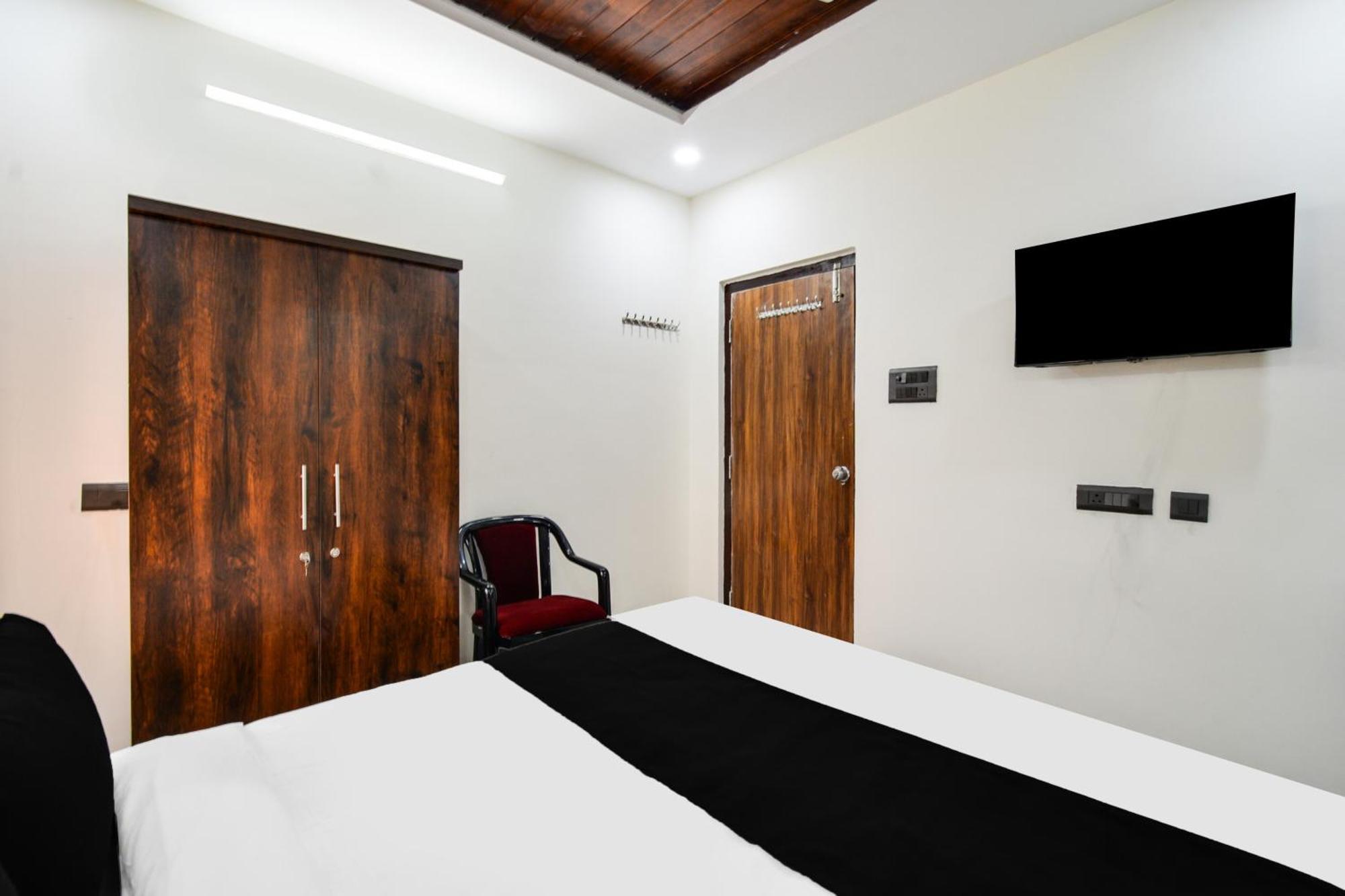 Отель Super Collection O Gachibowli Phase - 1 Near Isb Экстерьер фото
